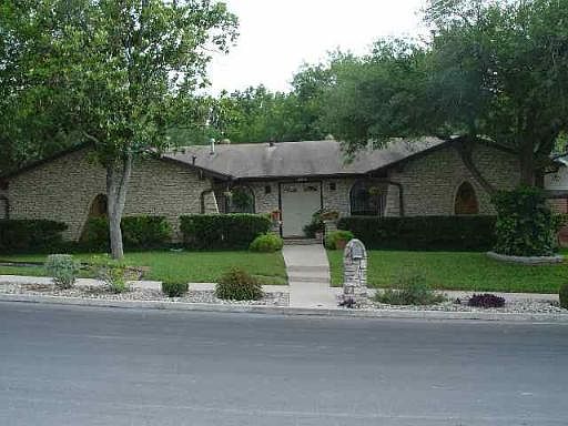 1st image of 6302 NW HANDSOME LAKE DR