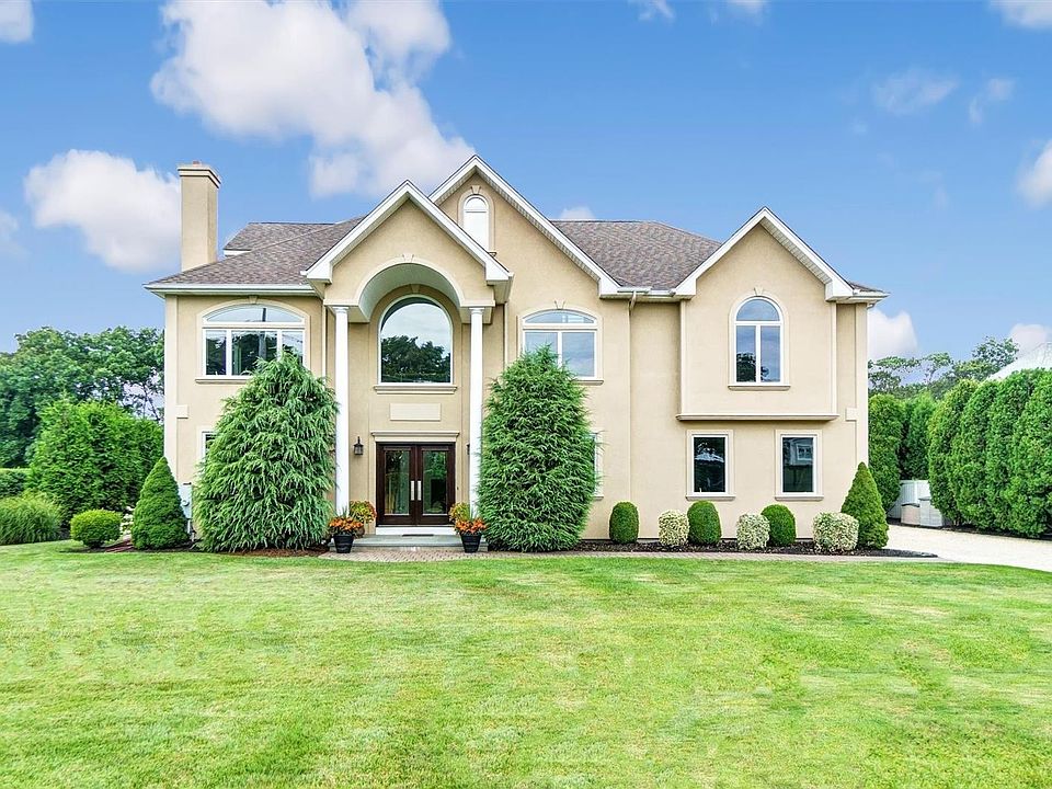 240 S Gillette Ave, Bayport, NY 11705 MLS 3422300 Zillow