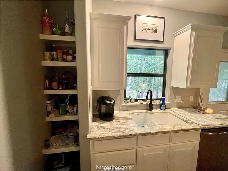 11357 Oak Lake Rd — Photo 7