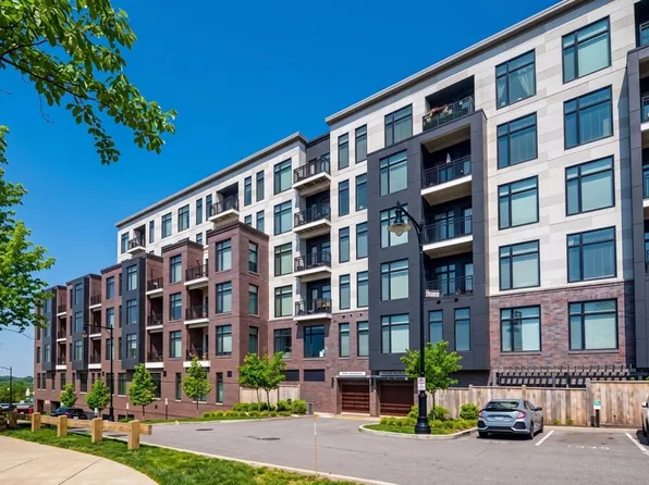 191 Washington St #720, Brighton, MA 02135