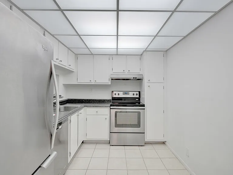 740 S Federal Hwy #312 — Photo 16