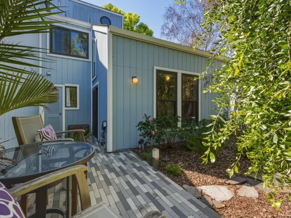 221 N Rengstorff Ave APT 1, Mountain View, CA 94043