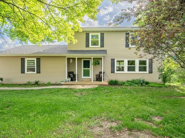 571 Riverview Dr, Labadie, MO 63055