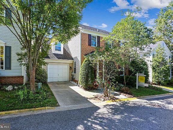 5th image of 8714 Laurel Valley Ln