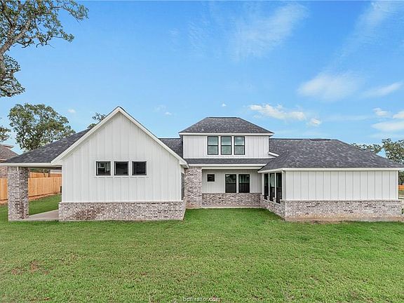 5th image of 4024 Brownway Dr