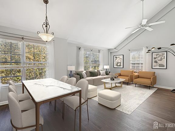 3rd image of 21 Park Sq