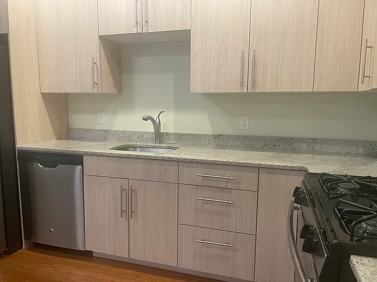 45 Poplar Dr #209 — Photo 17