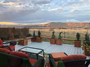 176 Rio Senda St, Umatilla, OR 97882