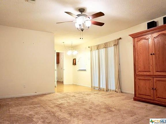 5th image of 915 Willowbrook St