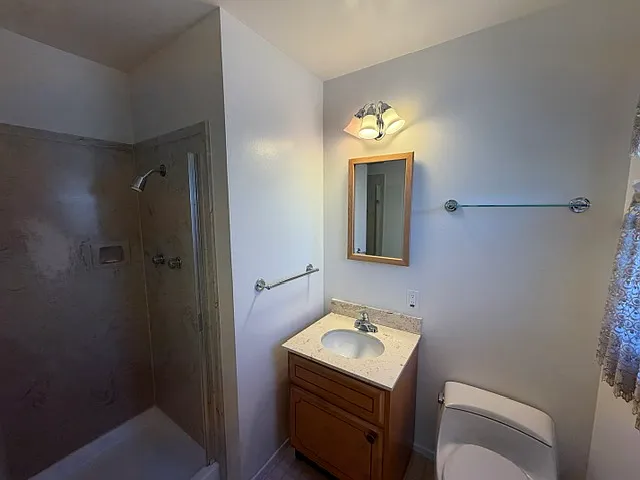 460 Mariposa Dr — Photo 9