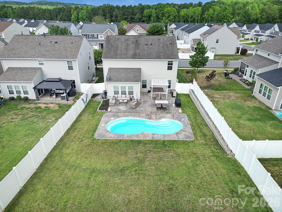 1st image of 3622 Catherine Creek Pl