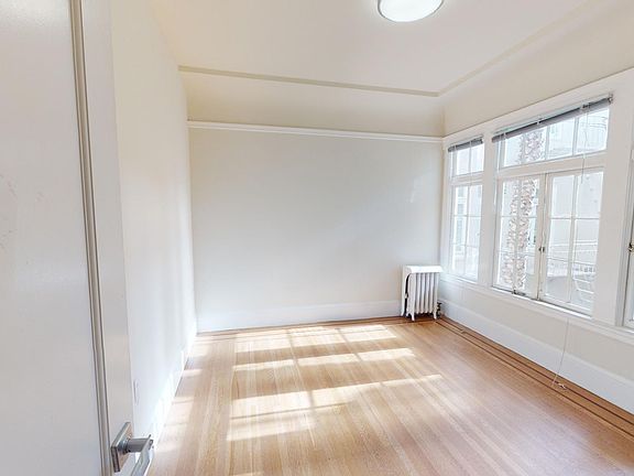 3rd image of 940 Hayes St #32