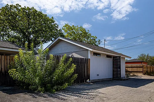 212-214 Miller Dr Photo 1