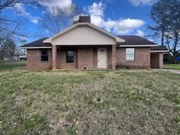 26 Lakeview Dr, Bay Springs, MS 39422