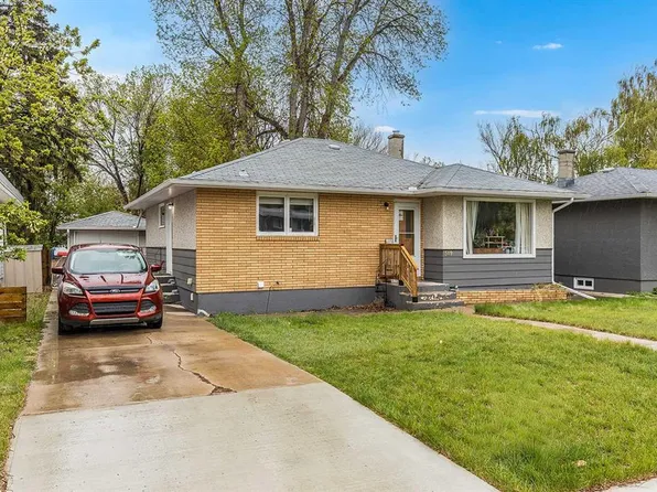549 N 2nd St NW, Medicine Hat, AB T1A 6K2