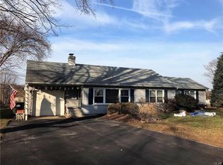 3327 Aberdeen Cir, Allentown, PA 18104