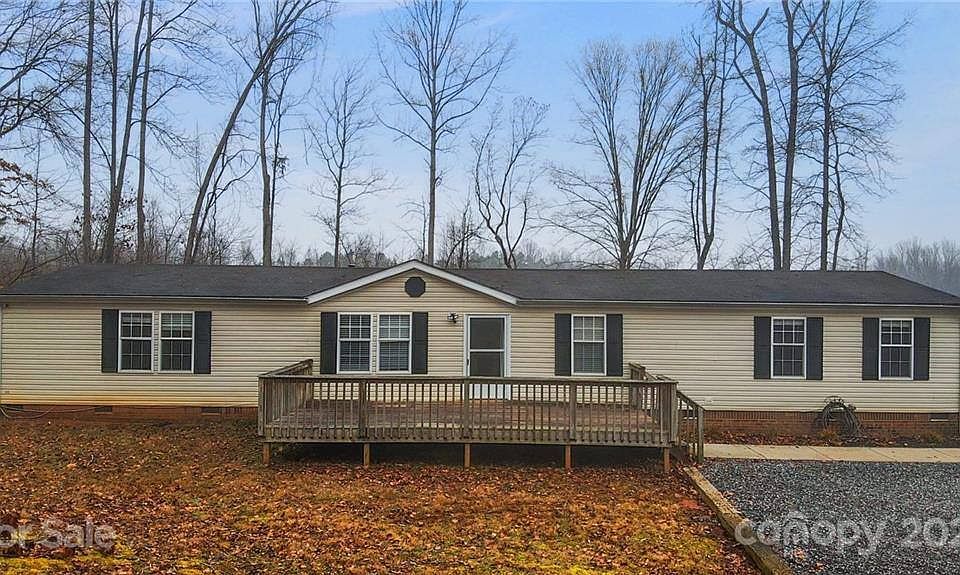 1st image of 231 Hickory Nut Dr