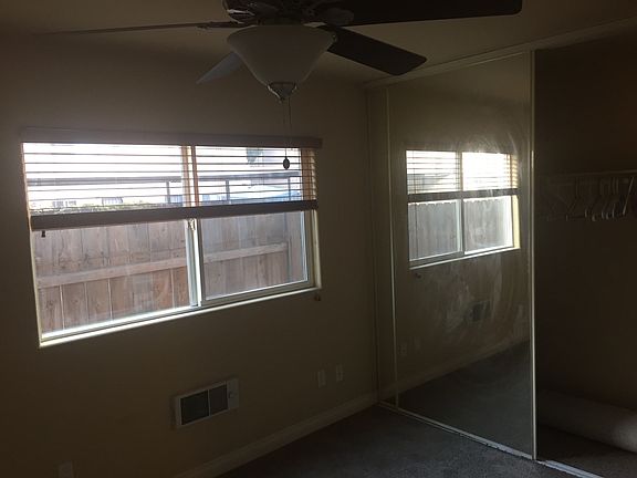 5th image of 800 N Mollison Ave Unit 5