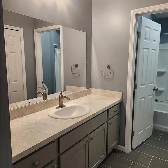 18106 Addington Dr — Photo 21