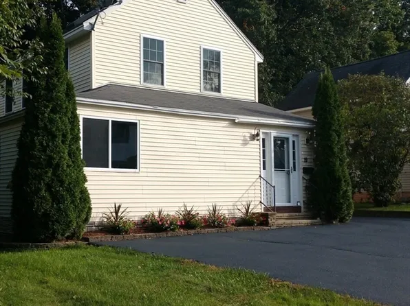 19 Wilderwood Ave, Lunenburg, MA 01462