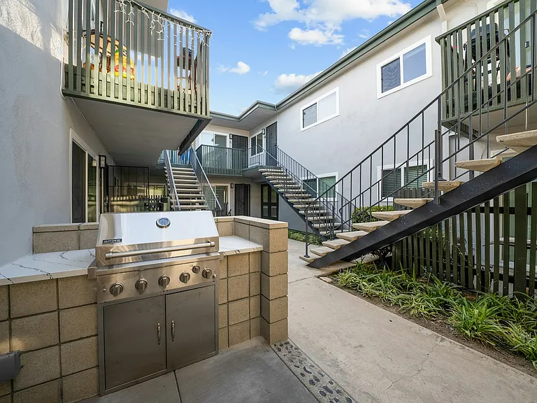 3167 Landis St #14 — Photo 9