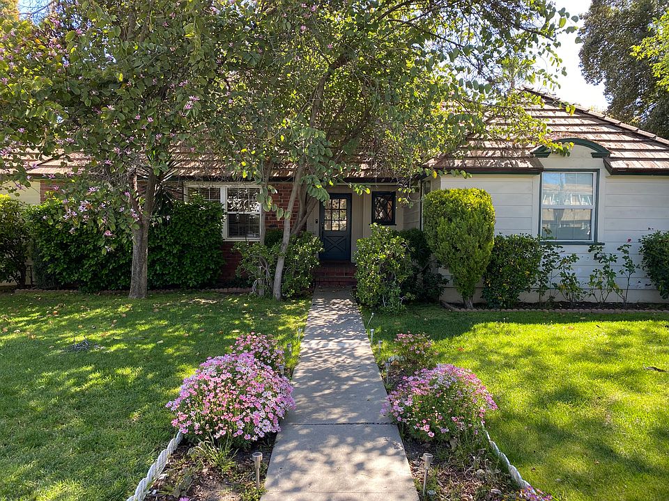1st image of 4846 Hayvenhurst Ave