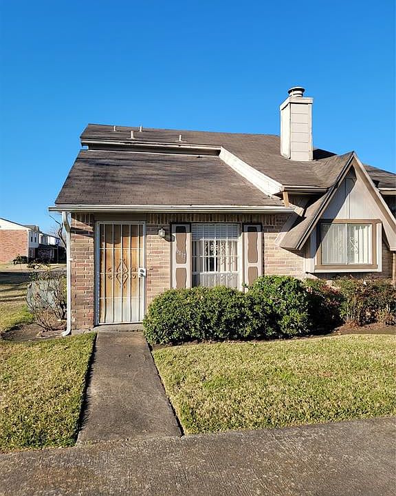 1st image of 6417 S Briar Bayou Dr