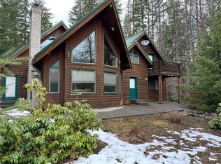 17225 Riverview Way E, Enumclaw, WA 98022