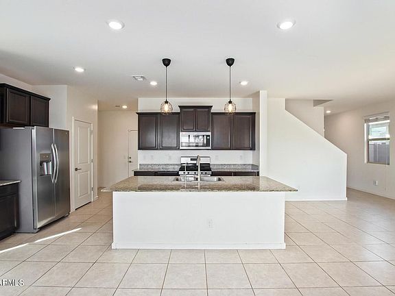 4th image of 14345 W Valentine St