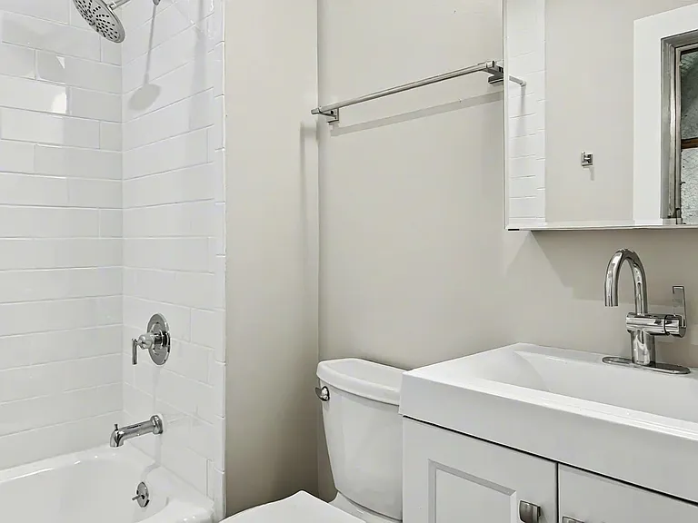 514-536 Crooked Ln — Photo 33