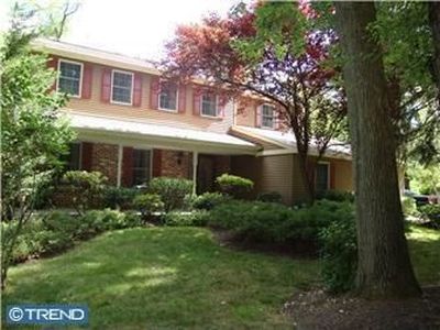 360 Dundee Dr, Blue Bell, PA, 19422