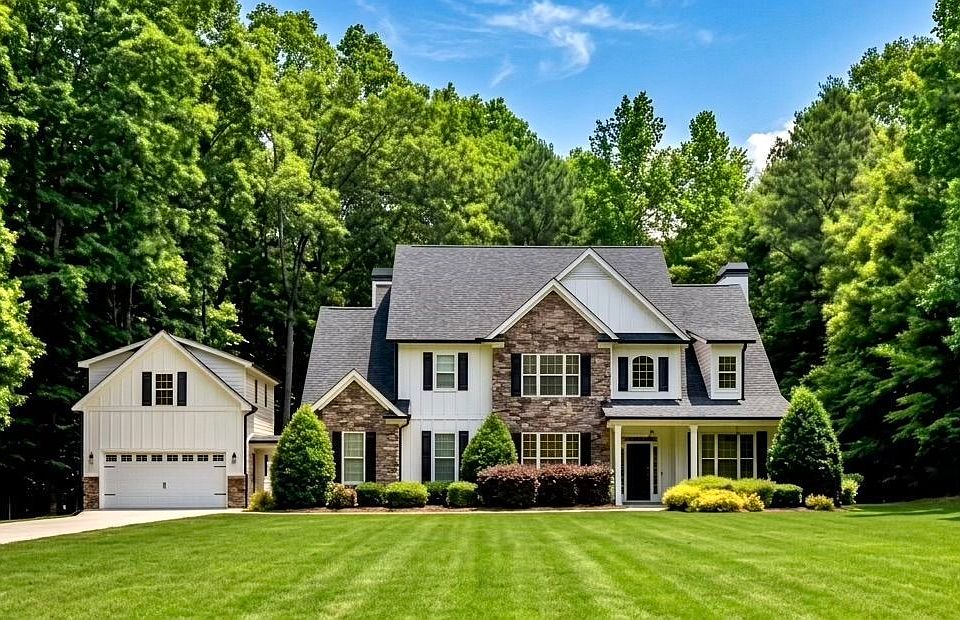 1st image of 310 Persimmon Dr
