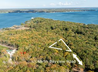 11195 N Bayview Rd, Southold, NY 11971