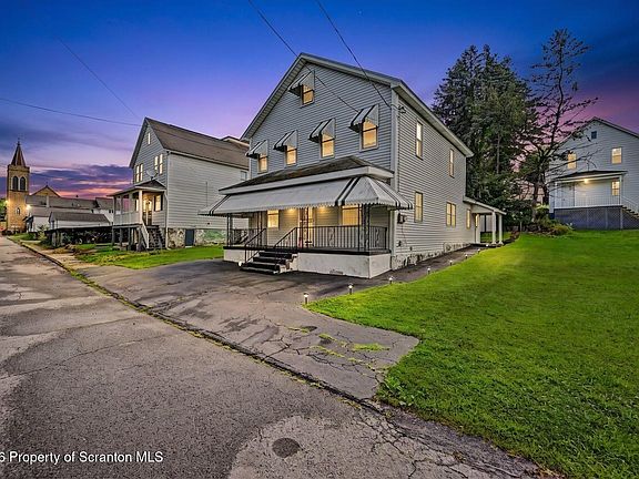 4th image of 152 Harriet St