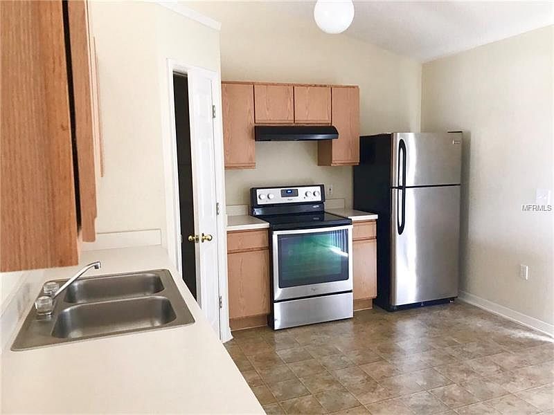 2nd image of 1879 Laredo Dr