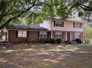 310 Green Acre Ln, Cartersville, GA 30121