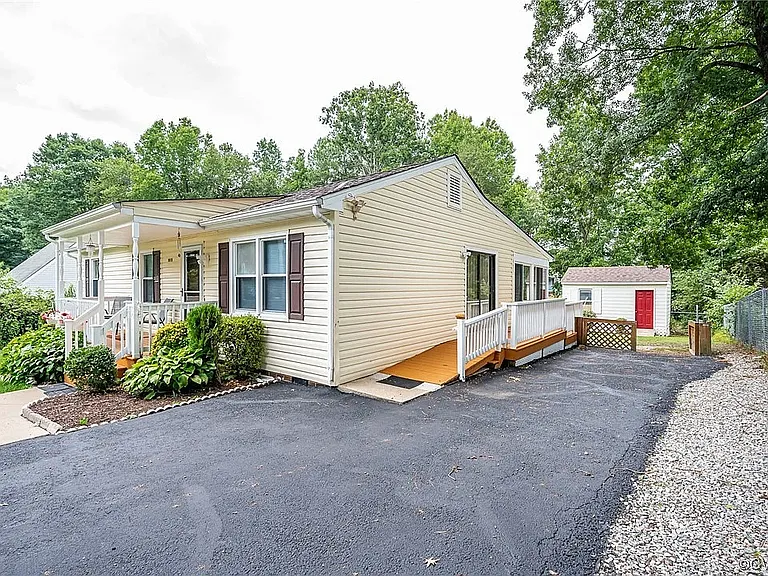 4212 Bridgewood Rd — Photo 4