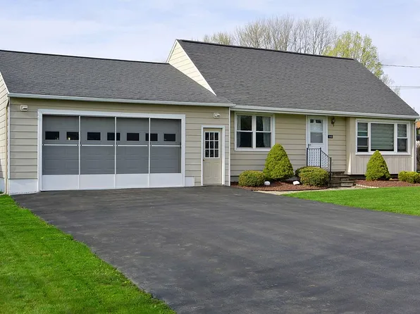 145 Wilson Dr, East Syracuse, NY 13057