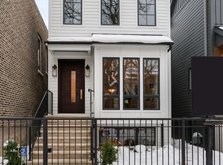 2203 W Huron Ave, Chicago, IL 60622