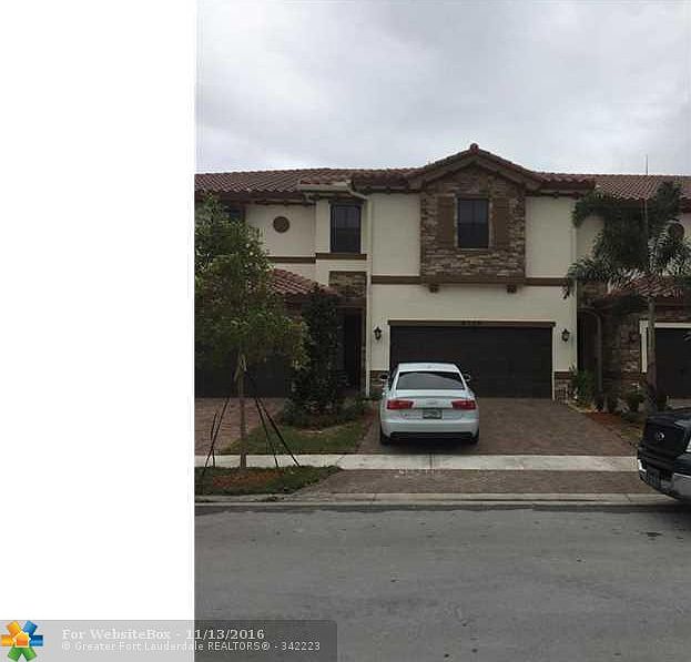 1st image of 9589 Town Parc Cir N #0
