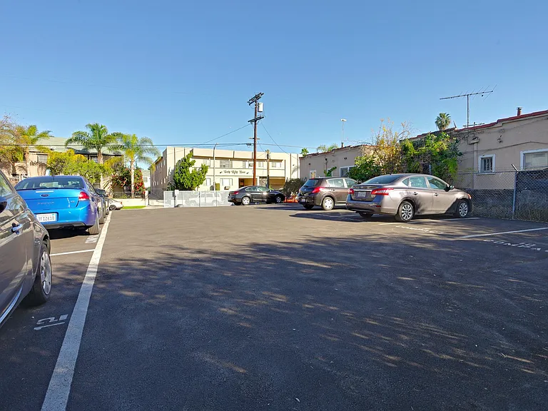 4108 Marathon St — Photo 50