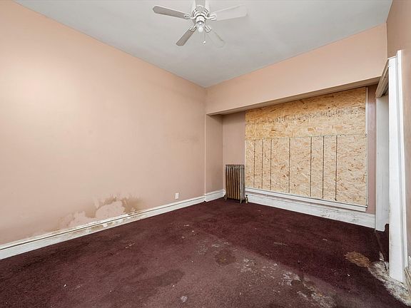 4th image of 432 W Winneconna Pkwy