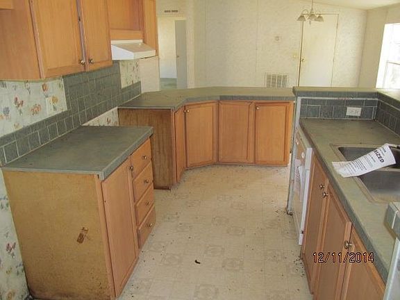 4th image of 1 McDonald Ave