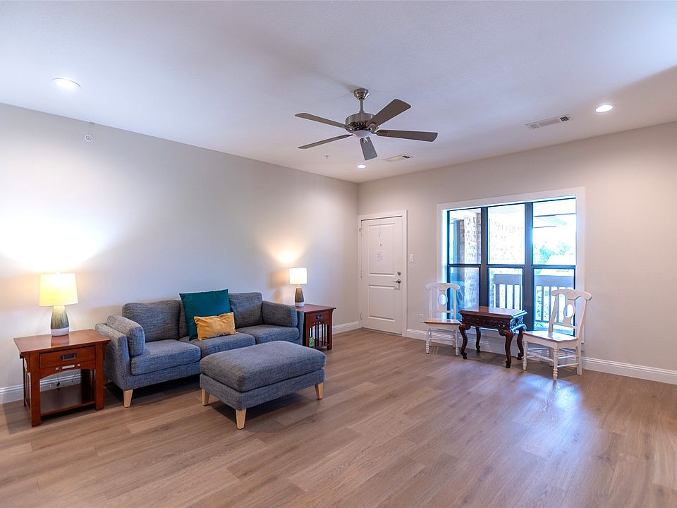 1st image of 10660 Park Village Pl #C