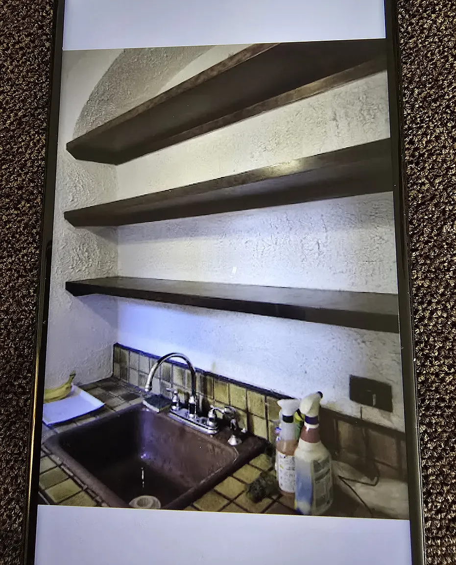 320 East 35th Street — Photo 4
