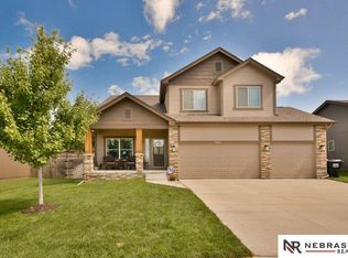 18908 Redwood St, Omaha, NE 68136