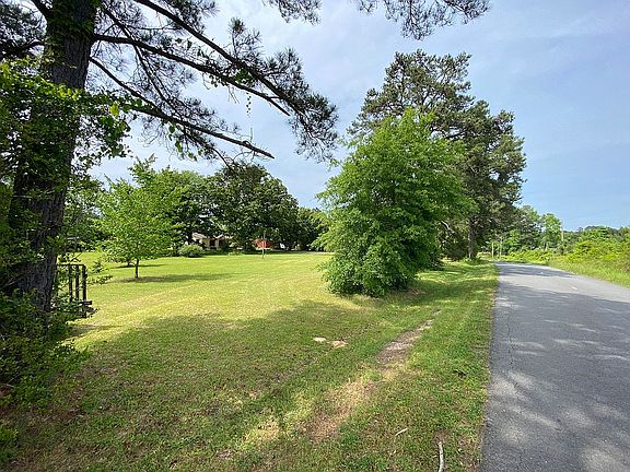 5th image of 514 Carroll Creek Rd