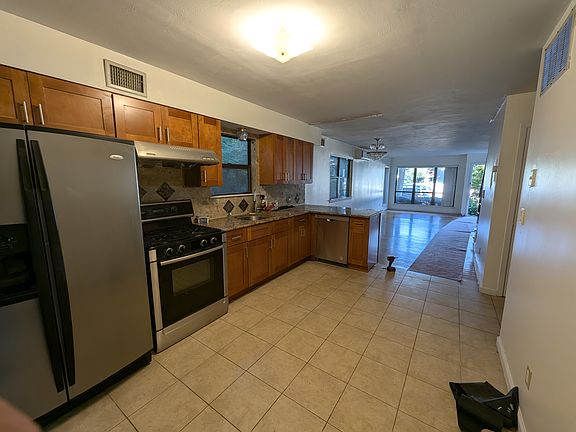 3rd image of 3 West Dr #B