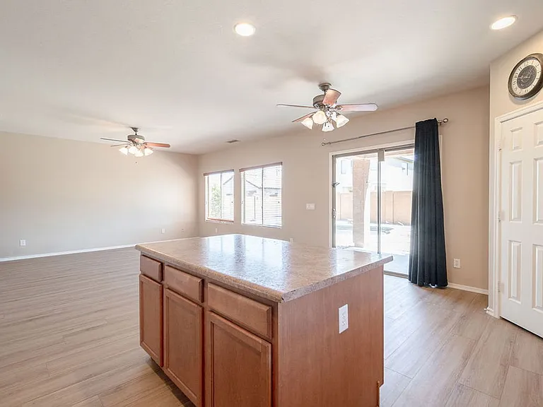 26197 W Potter Dr — Photo 6