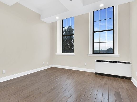 5th image of 4502 Ditmars Blvd APT 221